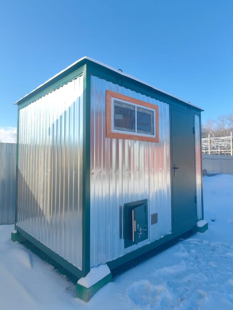 Курятник р-р 3x2,4 на базе блок-контейнера, арт. 401